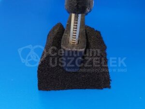 Taśma pianka EPDM 10x15mm klej otwarte komórki L-10m